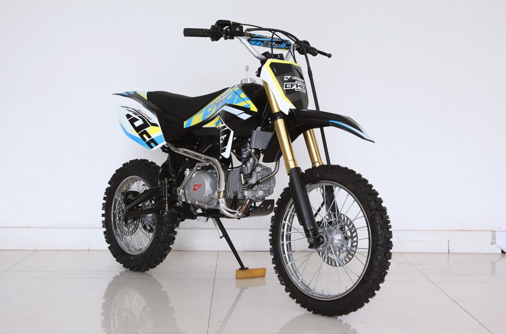 crossfire-cf140-motorbike-dirt-motorcycle-black-front-side-140cc