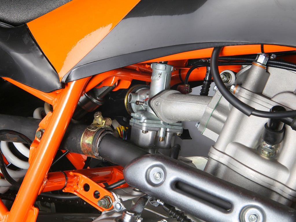 crossfire-mustang-evo-2-atv-orange-black-engine-components